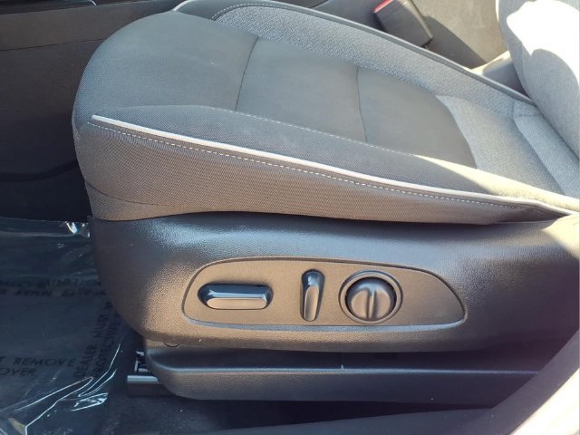 Used 2024 Chevrolet TrailBlazer LT w/ Convenience Package AWD/4WD image 17