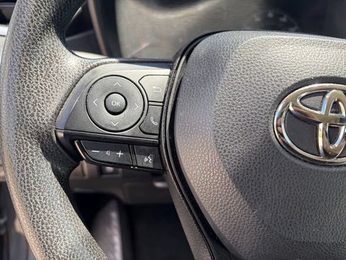 Used 2025 Toyota Corolla LE FWD image 25