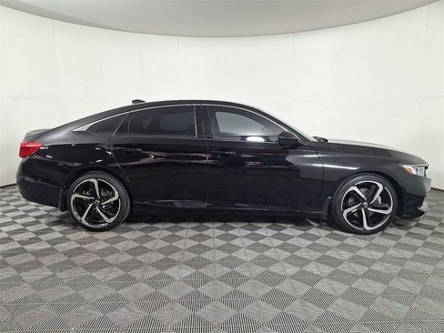 Used 2021 Honda Accord Sport image 11