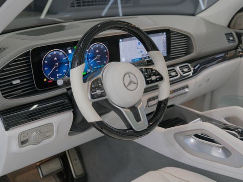 Used 2022 Mercedes-Benz Maybach GLS 600 4MATIC image 63