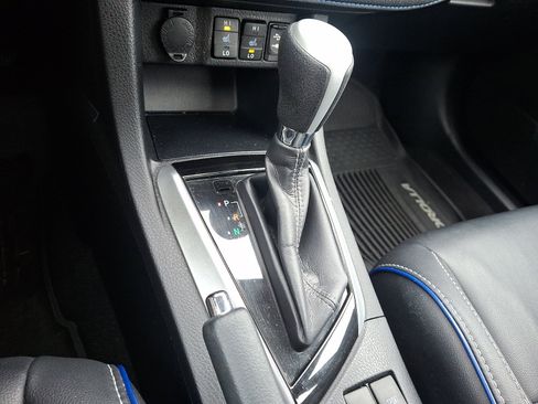 Used 2017 Toyota Corolla XSE image 15