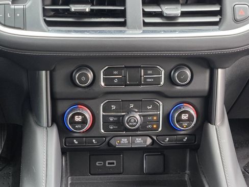 Used 2023 Chevrolet Tahoe Z71 w/ Luxury Package image 40