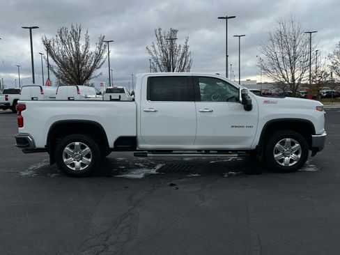 Used 2020 Chevrolet Silverado 2500 LTZ image 7