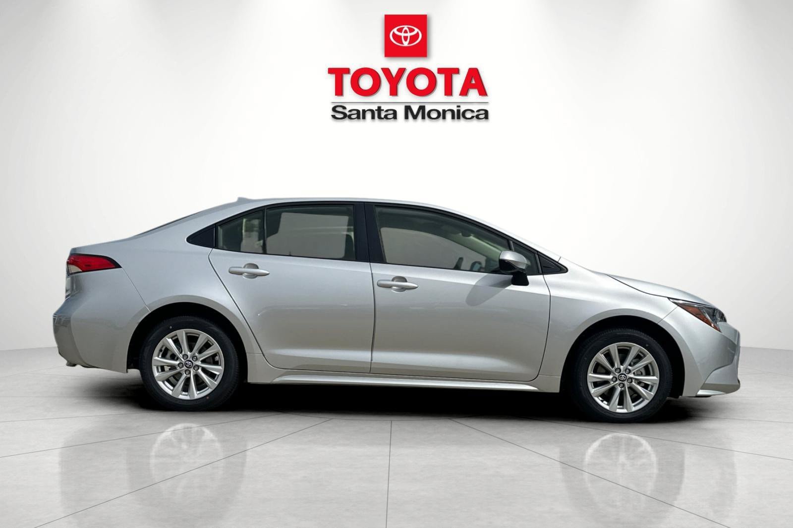 New 2027 Toyota Corolla LE FWD image 2