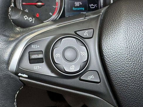 Used 2018 Buick Regal Essence image 9