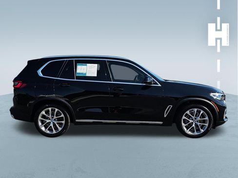 Used 2022 BMW X5 xDrive40i w/ Premium Package AWD/4WD image 3