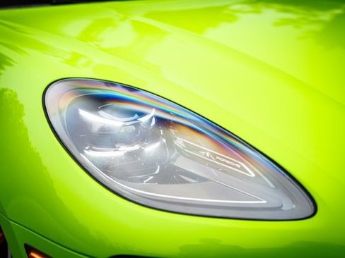 Used 2022 Porsche Macan S w/ Premium Package Plus image 8