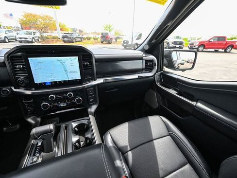 Used 2025 Ford F150 Lariat AWD/4WD image 33