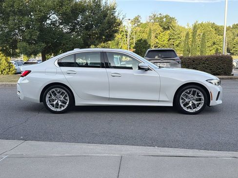 Used 2025 BMW 330i Sedan RWD image 2
