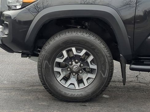 Certified 2021 Toyota Tacoma TRD Off-Road image 7