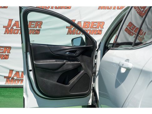 Used 2019 Chevrolet Equinox LT FWD image 28