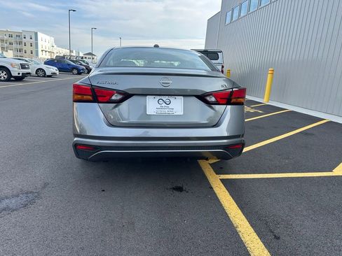 Used 2023 Nissan Altima 2.5 SV image 6