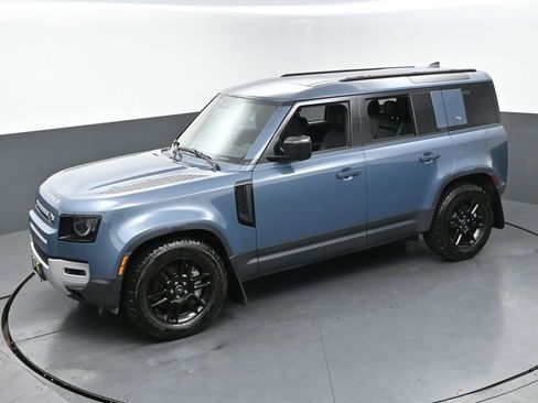 Used 2024 Land Rover Defender 110 S AWD/4WD image 39