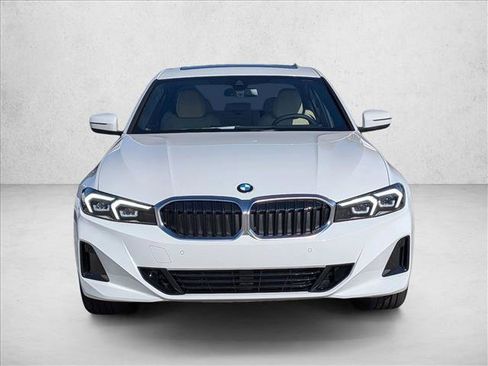 Used 2026 BMW 330i Sedan w/ Premium Package RWD image 3