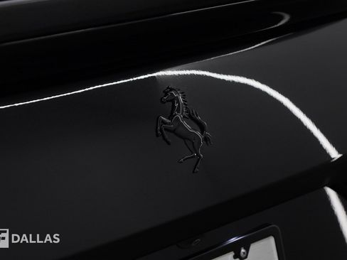 Used 2018 Ferrari 812 Superfast RWD image 21