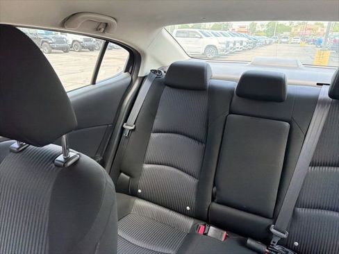 Used 2016 MAZDA MAZDA3 i Sport w/ Preferred Equipment Package FWD image 8