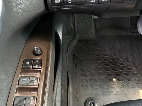Used 2023 Toyota Camry SE FWD image 22