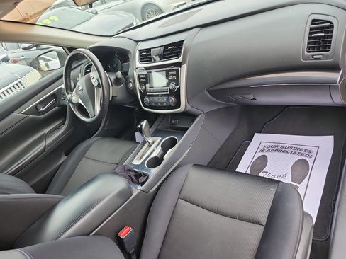 Used 2018 Nissan Altima 2.5 SR FWD image 5