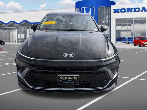 Used 2025 Hyundai Sonata SEL image 2