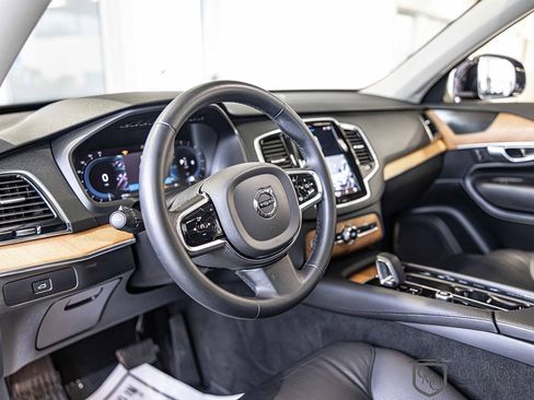 Used 2023 Volvo XC90 B6 Plus w/ Protection Package image 21