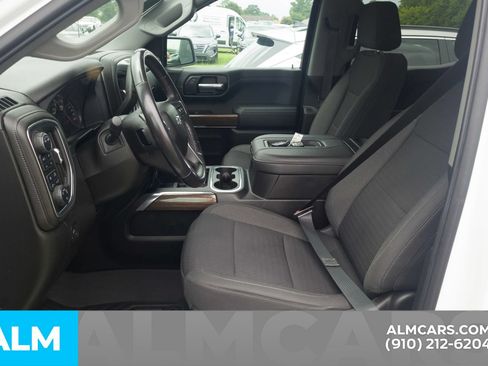 Used 2021 Chevrolet Silverado 1500 LT Trail Boss w/ Bed Protection Package AWD/4WD image 6