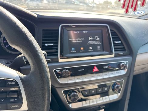 Used 2019 Hyundai Sonata SE FWD image 9