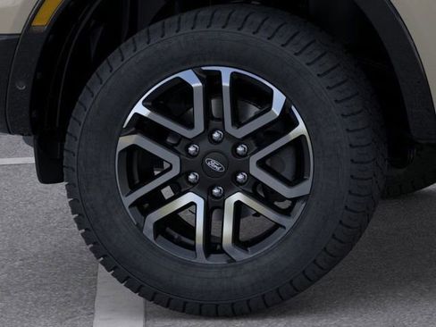 New 2025 Ford Ranger Lariat w/ FX4 Off-Road Package image 19