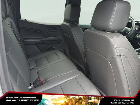 Used 2025 Chevrolet Colorado W/T RWD image 24