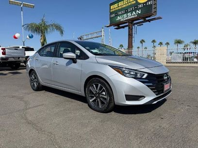 New 2025 Nissan Versa SV w/ Trunk Package