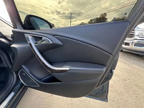 Used 2013 Buick Verano Leather image 14