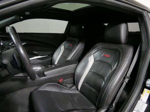 Used 2020 Chevrolet Camaro SS image 22