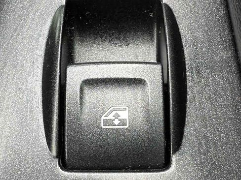 Used 2017 Chevrolet Tahoe LT AWD/4WD image 26