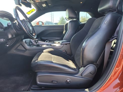 Used 2022 Dodge Challenger R/T w/ Plus Package image 13