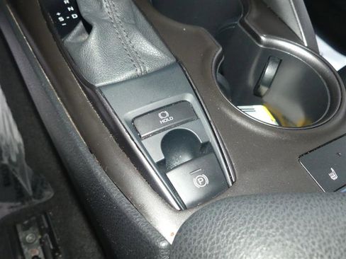 Used 2021 Toyota Camry SE w/ Cold Weather Package image 39