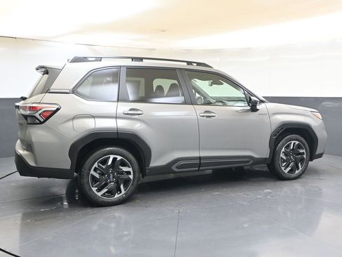 Used 2025 Subaru Forester Limited AWD/4WD image 6