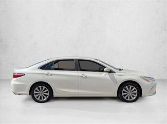 Used 2015 Toyota Camry XLE video 4
