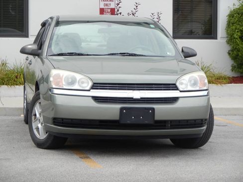 Used 2005 Chevrolet Malibu LS w/ Preferred Equipment Group FWD image 5
