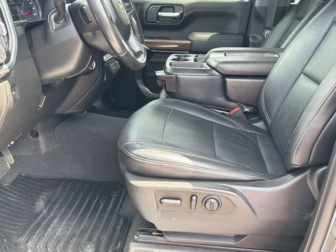 Used 2021 Chevrolet Silverado 1500 LT AWD/4WD image 9