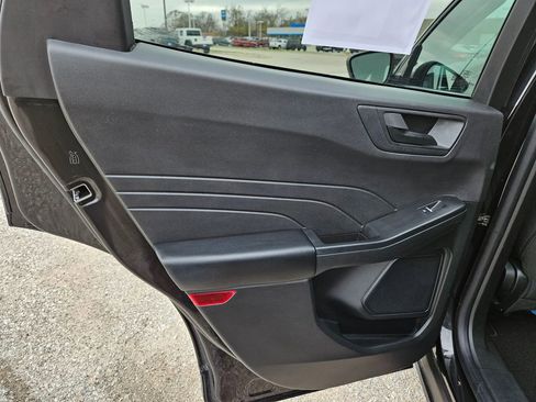 Used 2025 Ford Escape Active image 24