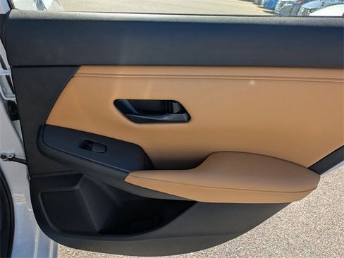 New 2025 Nissan Sentra SV w/ SV Premium Package image 32