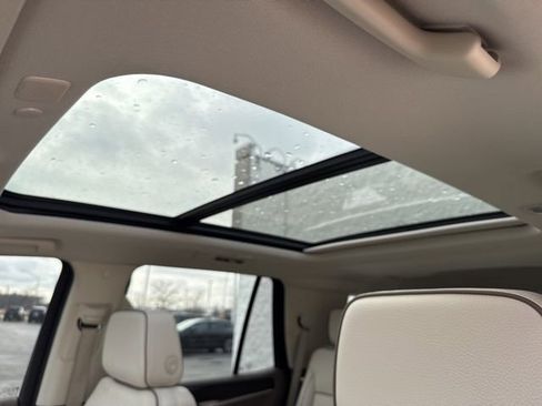 Used 2023 GMC Yukon Denali image 16