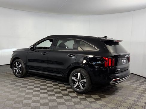Used 2023 Kia Sorento S FWD image 10