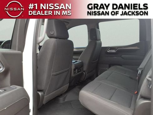 Used 2023 Chevrolet Silverado 1500 LT Trail Boss AWD/4WD image 27