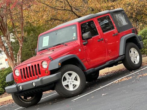Used 2013 Jeep Wrangler Unlimited Sport image 1