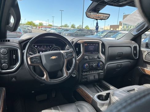 Used 2020 Chevrolet Silverado 1500 High Country w/ Technology Package AWD/4WD image 12