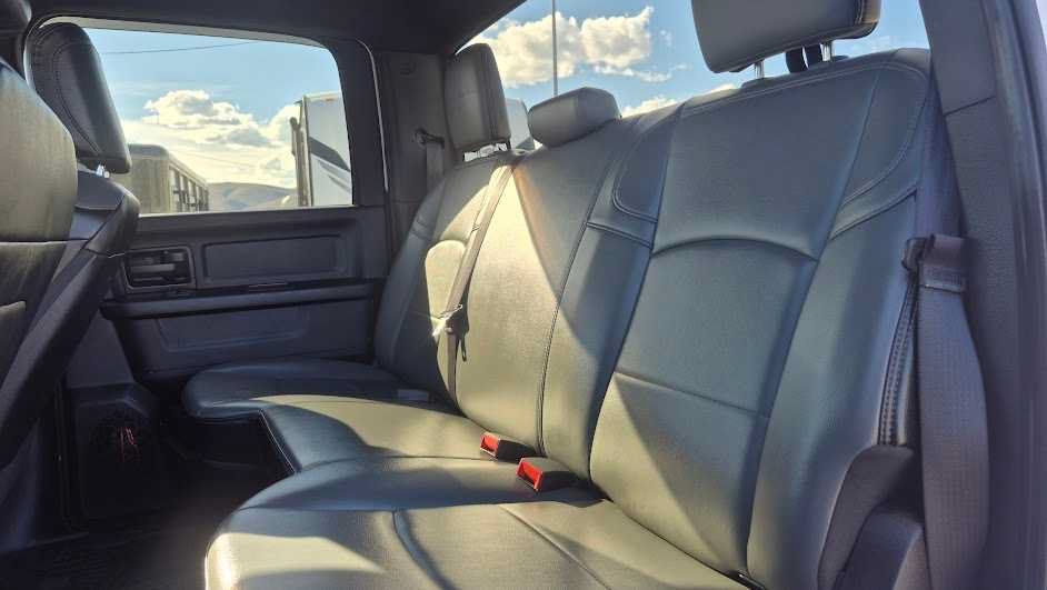 Used 2021 RAM 2500 Tradesman w/ Chrome Appearance Group AWD/4WD image 30