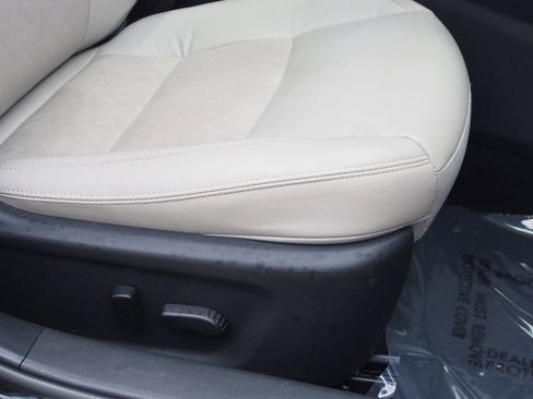 Used 2023 Nissan Altima 2.5 SL AWD/4WD image 12