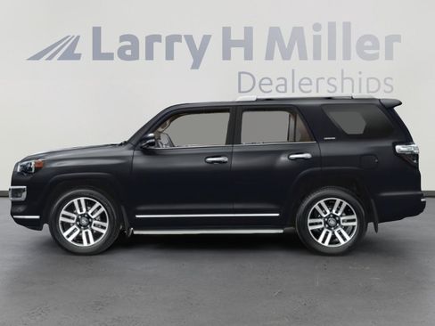 Used 2024 Toyota 4Runner Limited image 3