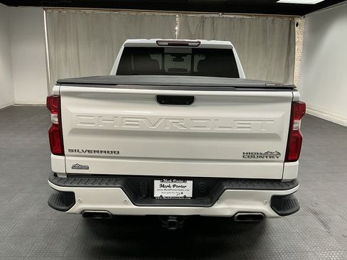 Used 2021 Chevrolet Silverado 1500 High Country w/ Safety Package II AWD/4WD image 4