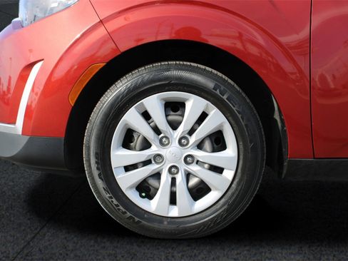 Used 2023 Kia Soul LX image 10